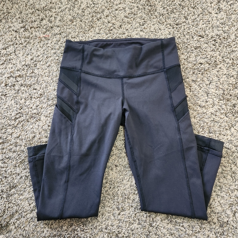 Lululemon Illumina Crop Leggings